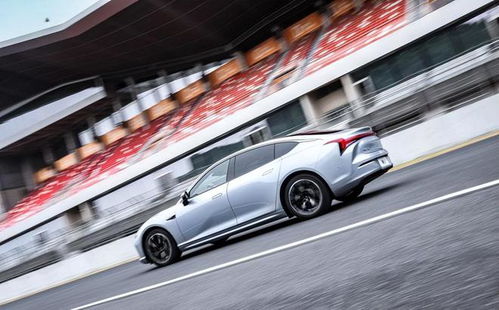 哪吒S獵裝版諜照曝光 另類設(shè)計(jì)能否開啟市場(chǎng)新賽道？